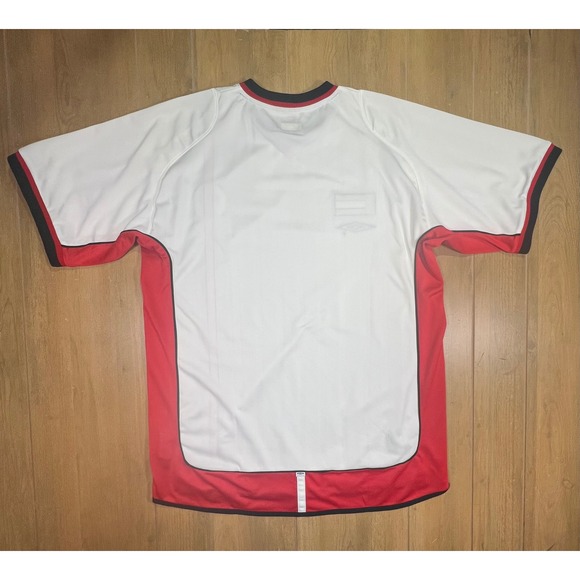 Umbro UAE United Arab Emirates Soccer Jersey 2002 2003 White Red Mens Large - Picture 2 of 10